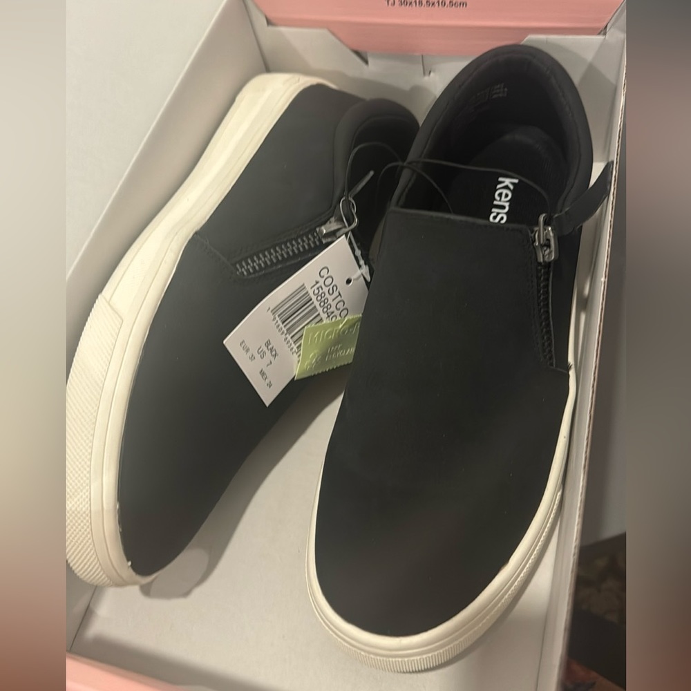 Brand  new black sneakers